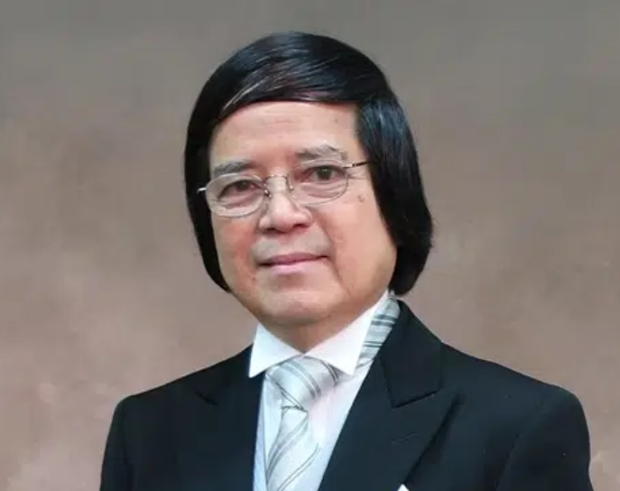 Professor TRAN VAN THO